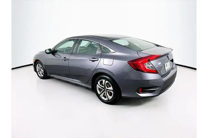 $15990 : Honda Civic 2017 LX 4dr Seda image 5