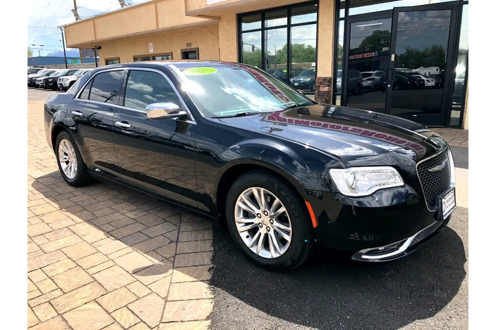 $17292 : 2017 300 C RWD image 7