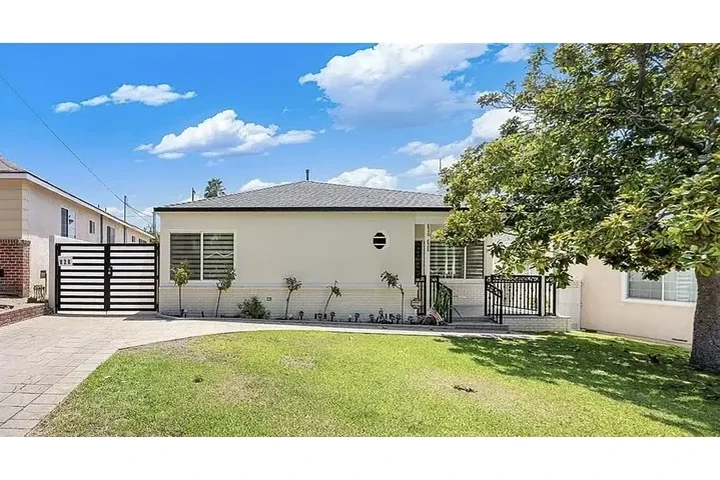 $1440 : NOV/DEC MOVE-IN💲Burbank, CA image 1