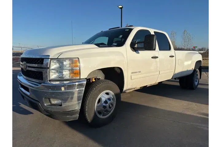 $24700 : Chevrolet Silverado 3500HD 2 image 1