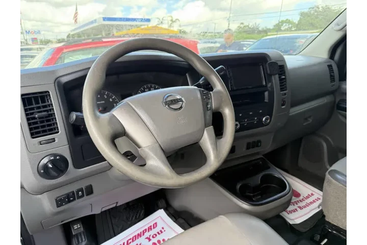 $12400 : 2017 NV 2500 HD SL image 4