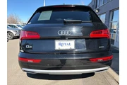$17995 : 2020 Q5 Premium 45 TFSI quatt thumbnail