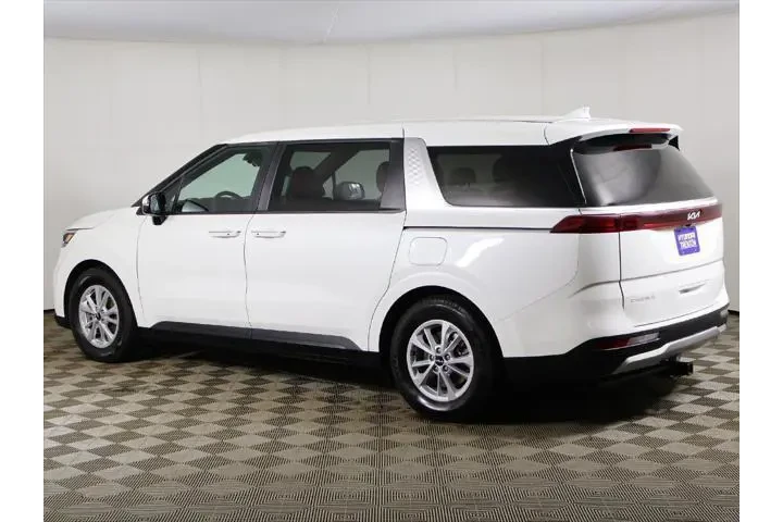 $30299 : Kia Carnival 2024 LX 4dr Min image 10