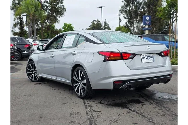 $18897 : Nissan Altima 2021 2.5 SR 4d image 5