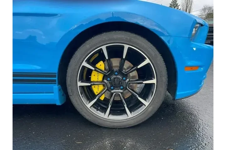 $14995 : Ford Mustang 2014 V6 2dr Fas image 10