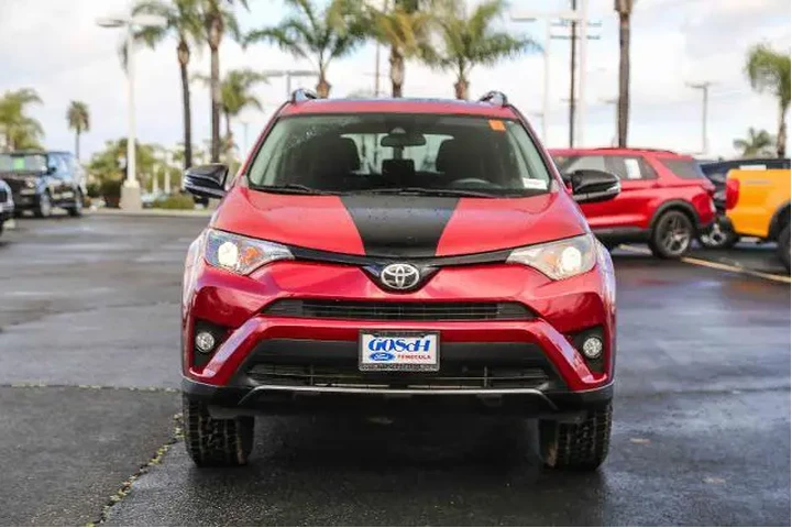 $21995 : Toyota RAV4 2018 Adventure 4 image 2