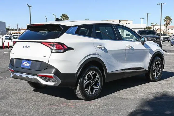 $23488 : Kia Sportage 2024 AWD LX 4dr image 8