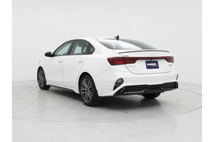 $18998 : Kia Forte 2023 GT-Line 4dr S image 2