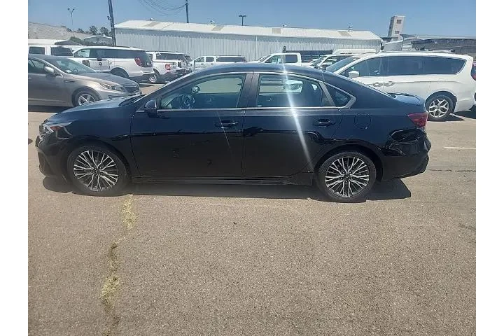 $21991 : Kia Forte 2023 GT-Line 4dr S image 9