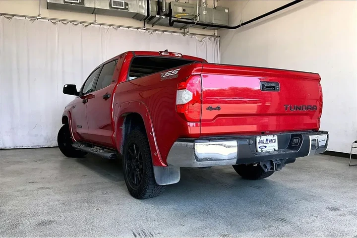 $29591 : Toyota Tundra 2021 4x4 SR5 4 image 5