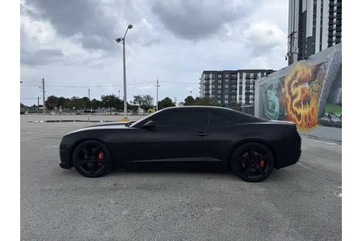 $17995 : 2010 Camaro SS image 10