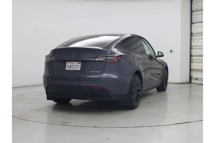 $29998 : Tesla Model Y 2022 AWD Long image 8
