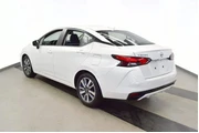 $16994 : Nissan Versa 2025 SV 4dr Sed thumbnail