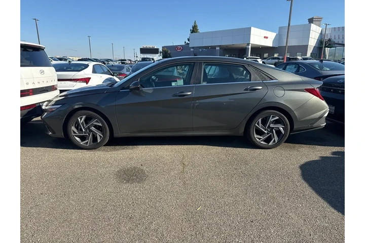 $23997 : Hyundai ELANTRA 2025 Limited image 2