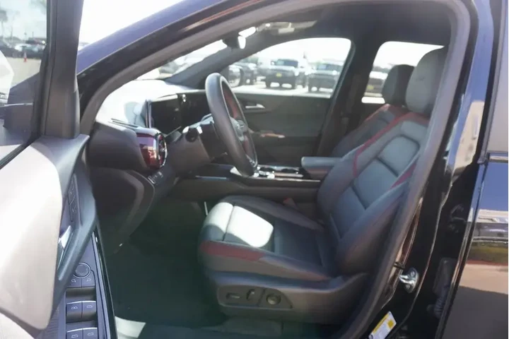 $32288 : Chevrolet Equinox 2025 RS 4d image 7