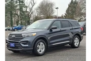 $33997 : Ford Explorer 2023 AWD XLT 4 thumbnail