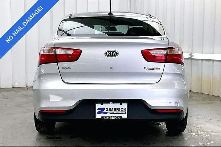 $7490 : Kia Rio 2017 LX 4dr Sedan 6A image 4