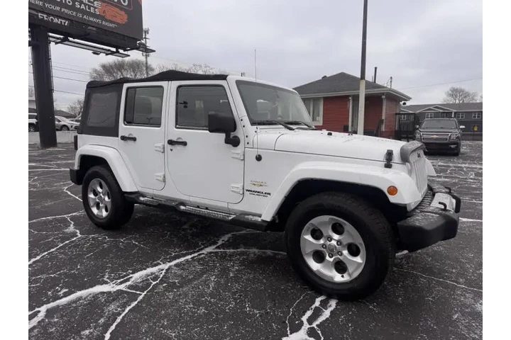 $16499 : 2013 Wrangler Unlimited Sahara image 3