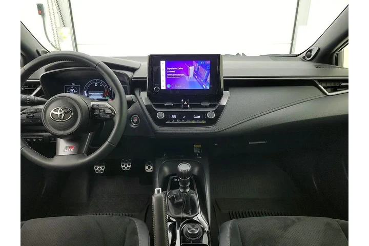 $35998 : Toyota GR Corolla 2024 AWD P image 9