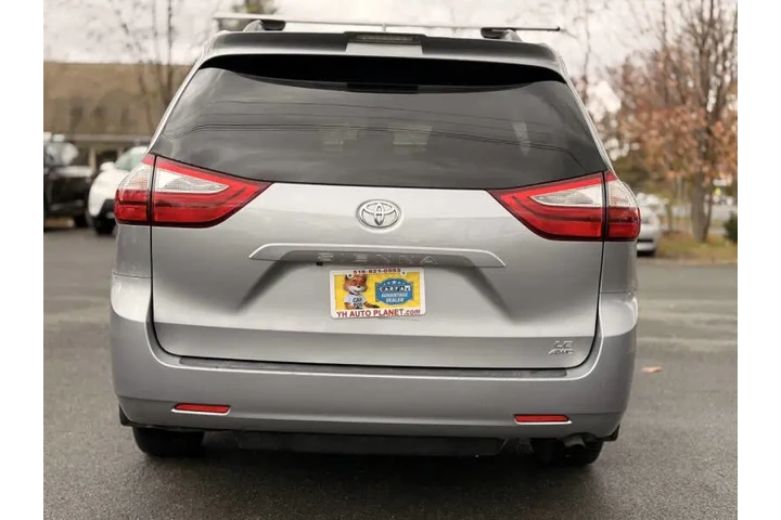 $19995 : 2018 Sienna LE 7-Passenger image 10