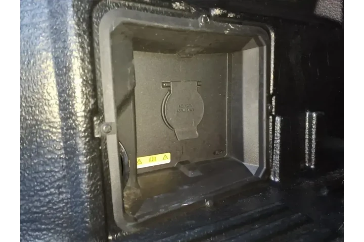 $37950 : Ford F-150 2023 4x4 XLT 4dr image 8