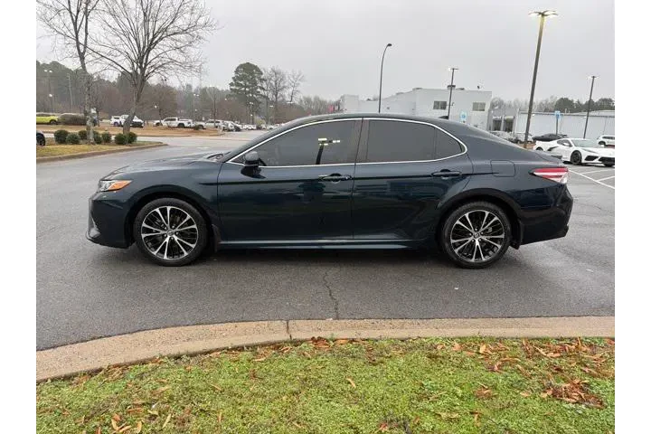 $23029 : Toyota Camry 2020 SE 4dr Sed image 4