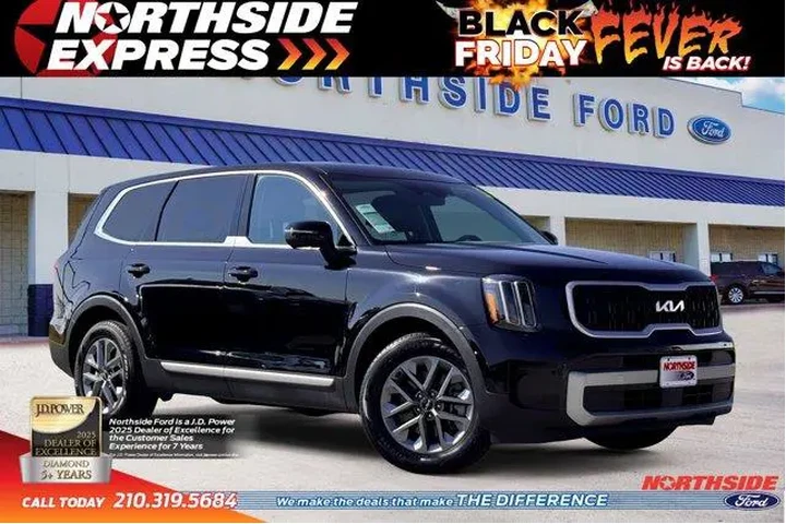 $27977 : Kia Telluride 2024 LX 4dr SU image 1