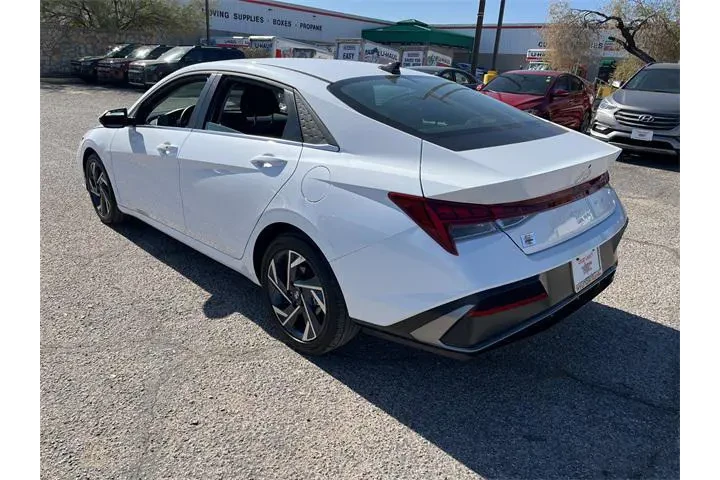 $27520 : Hyundai ELANTRA 2025 SEL Con image 6