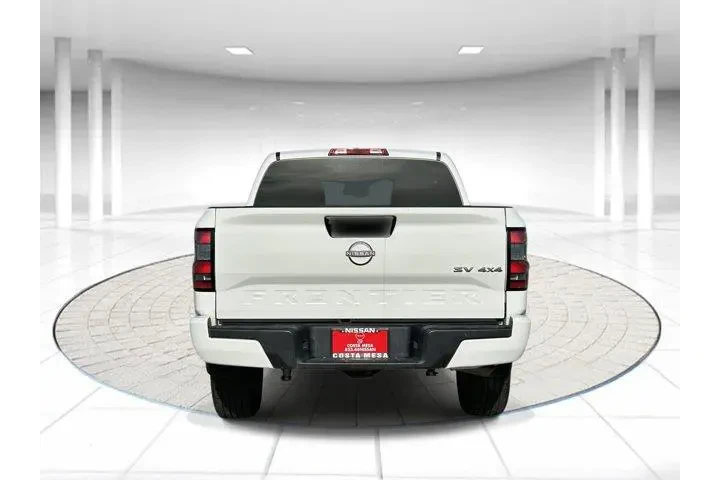 $27496 : Nissan Frontier 2022 4x4 S 4 image 3