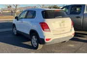 $10984 : Chevrolet Trax 2019 AWD LS 4 thumbnail