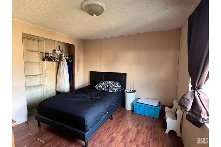 $1000 : Cozy 2- bedroom and 1 bath image 3
