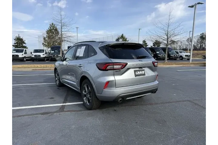 $21498 : Ford Escape 2024 ST-Line 4dr image 5