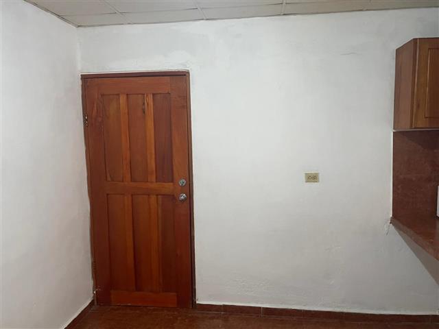 $250 : Apartamento centrico Chorrera image 1