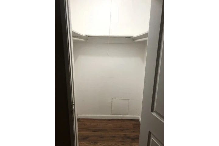 $2000 : Apartment image 9