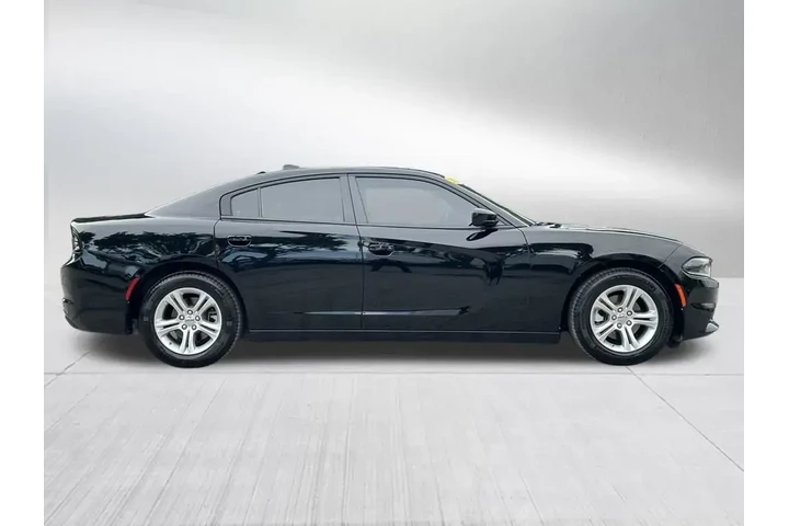 $21959 : Dodge Charger 2023 SXT 4dr S image 4