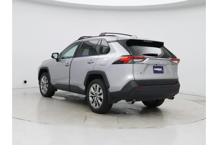 $36998 : Toyota RAV4 2025 XLE Premium image 2