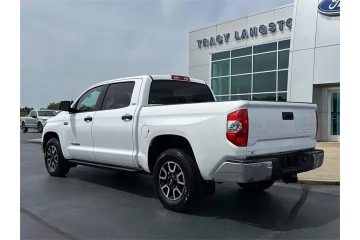 $35000 : Toyota Tundra 2018 4x4 SR5 4 image 3