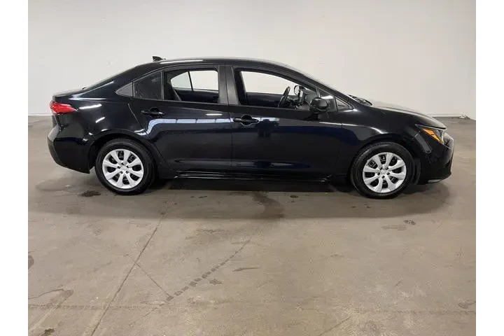 $19504 : Toyota Corolla 2023 LE 4dr S image 2