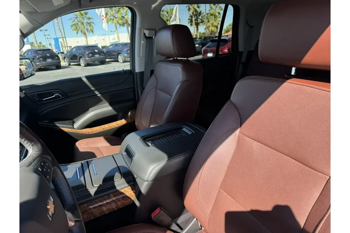 $37999 : Chevrolet Tahoe 2019 4x4 Pre image 9