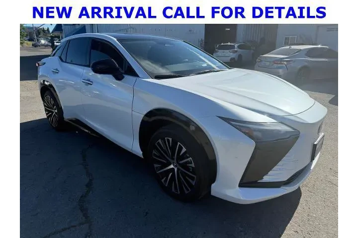 $33000 : Lexus RZ 300e 2024 Premium 4 image 8