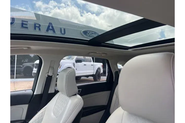 $27312 : Ford Edge 2023 AWD Titanium image 6