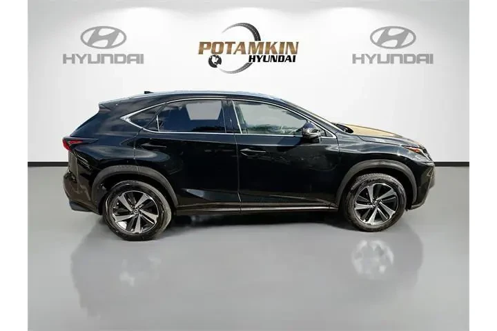$22535 : Lexus NX 300 2019 AWD F SPOR image 4