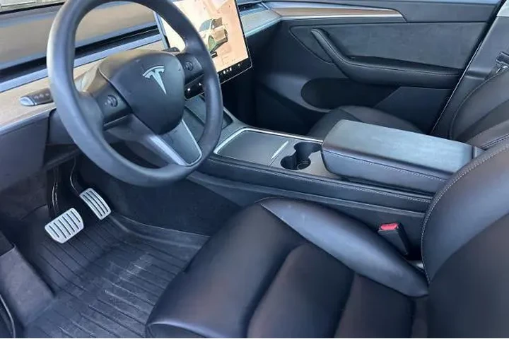$37997 : Tesla Model Y 2023 AWD Perfo image 6