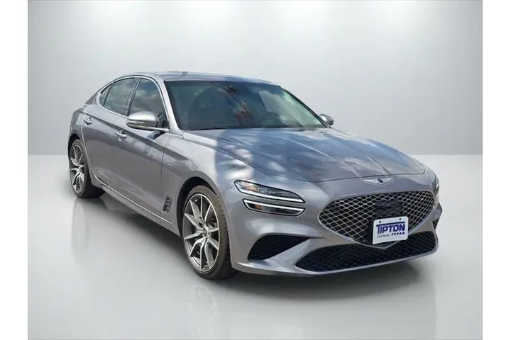 $32999 : Genesis G70 2023 2.0T 4dr Se image 3
