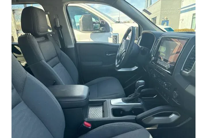 $32876 : Nissan Frontier 2024 4x4 SV image 5