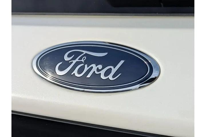 $34991 : Ford Explorer 2021 AWD ST 4d image 7