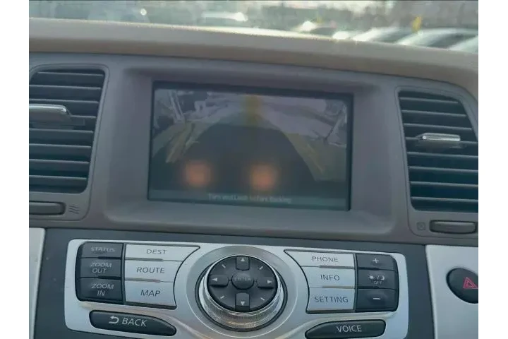 2010 NISSAN MURANO2010 NISSAN image 9
