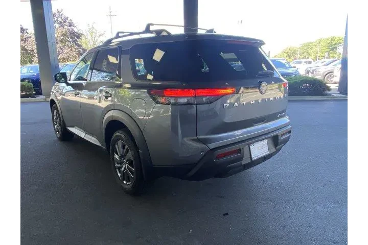 Nissan Pathfinder 2024 AWD S image 7