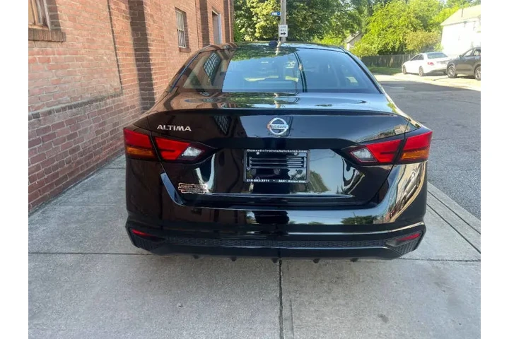 $17999 : 2020 Altima 2.5 S image 7