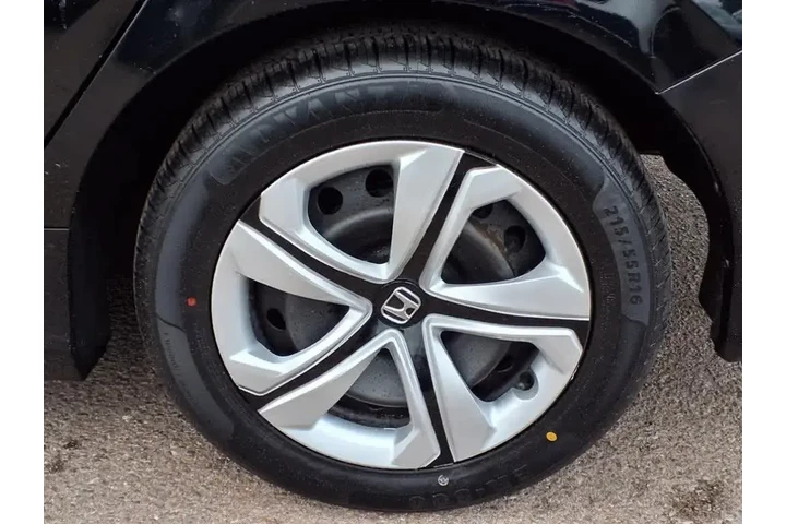 $14370 : Honda Civic 2020 LX 4dr Seda image 9